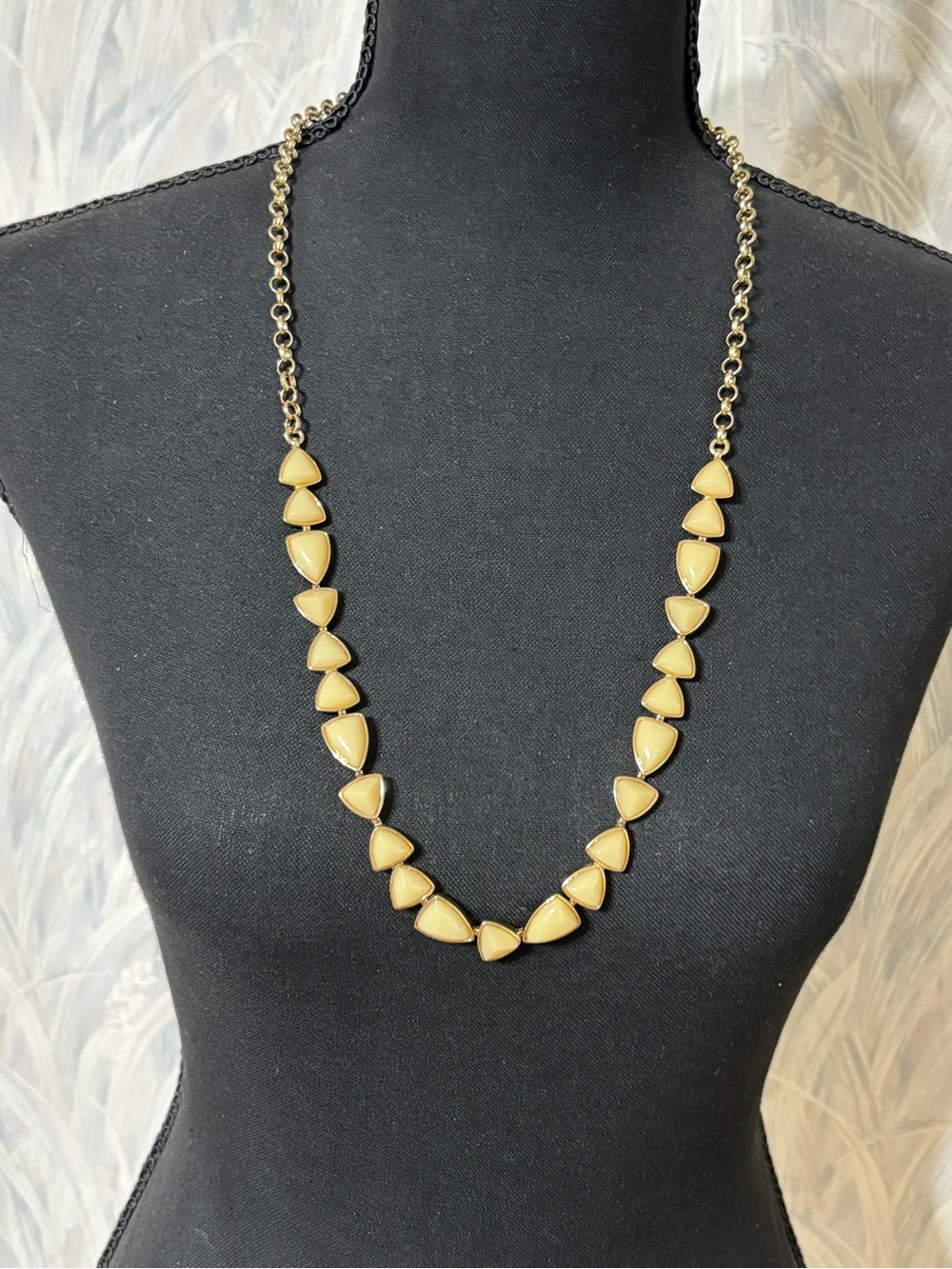 Banana Republic Gold-Tone Cream Triangle Link Necklace 30”+2”